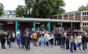Schulhof 1